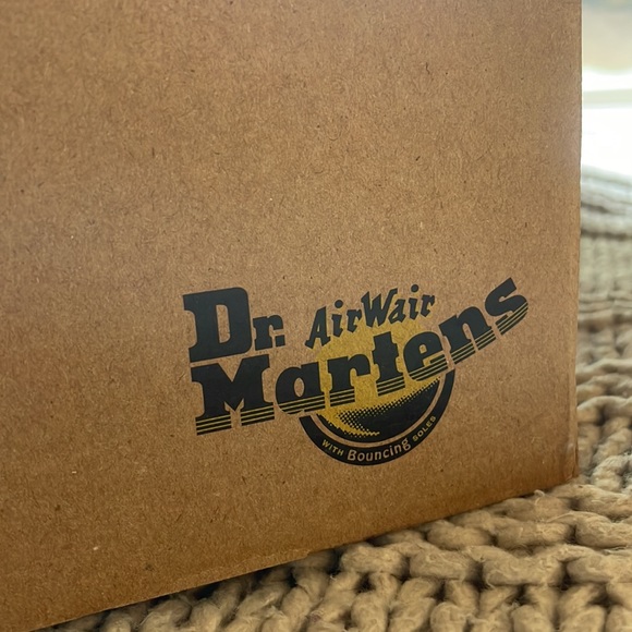 Dr. Martens Sinclair Polished Smooth Quad Retro Black Boots - Picture 4 of 7